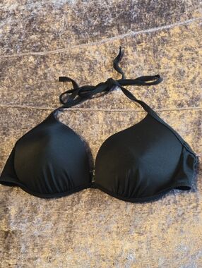 Heat Size M Bikini Top                                            2/$20